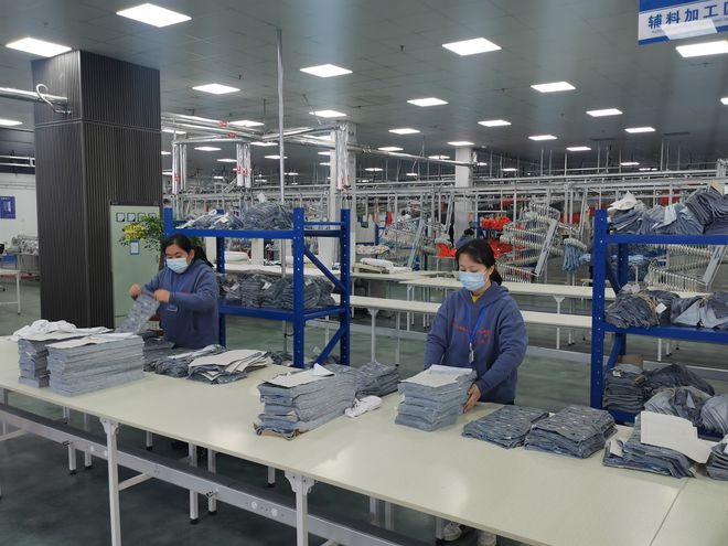 棗莊項(xiàng)目觀摩騰籠換鳥(niǎo)!臺(tái)兒莊&ldquo;零增地&rdquo;招商完善紡織產(chǎn)業(yè)體系